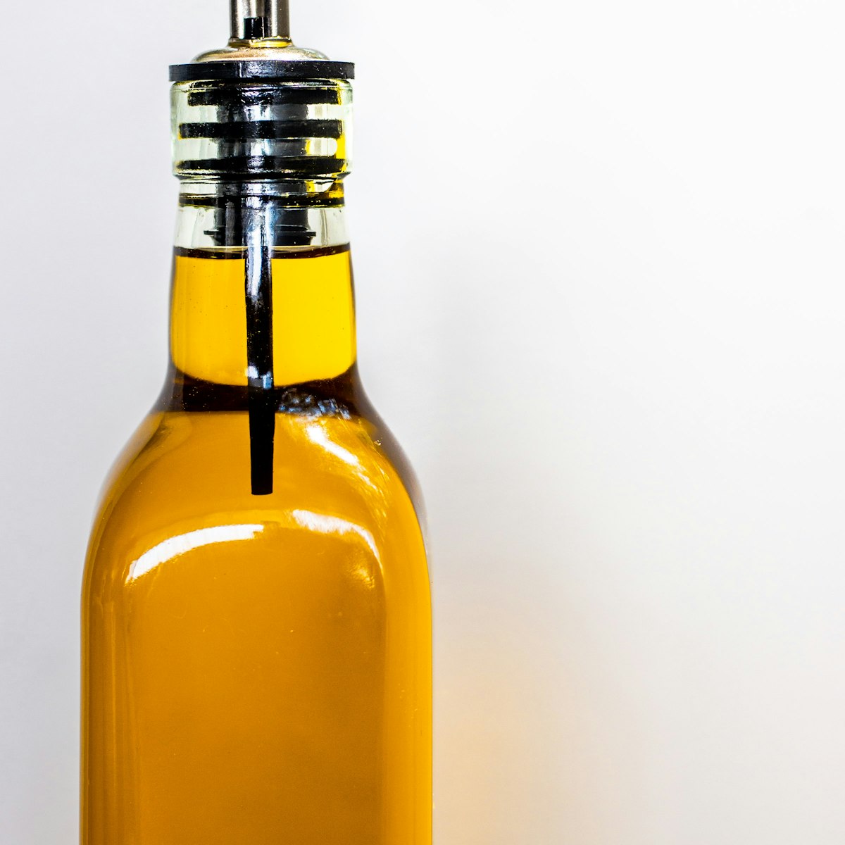 Cold-Pressed Apricot Kernel Oil