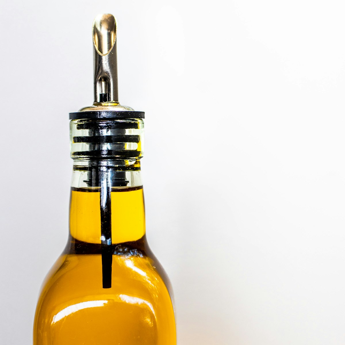Cold-Pressed Apricot Kernel Oil — texture detail